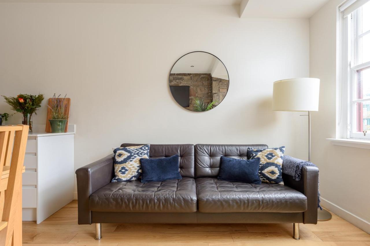 The Writer'S Attic By Calton Living — Photos 3